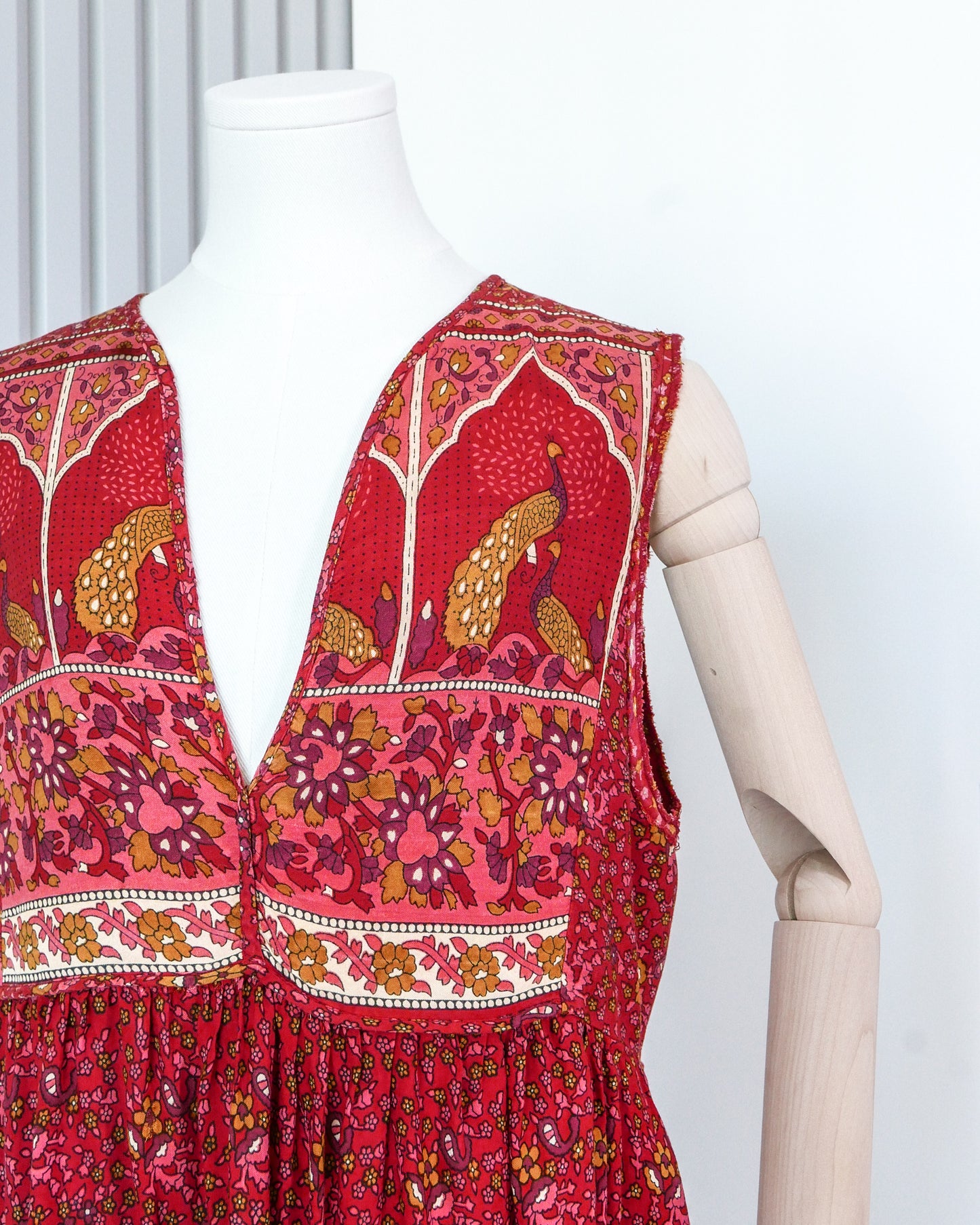 ALL ABOUT AUDREY Bohemiam V-Neck Vest 民族風V領背心 | KOMMONS