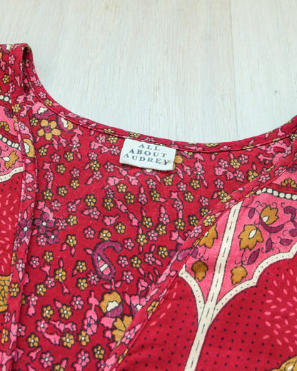 ALL ABOUT AUDREY Bohemiam V-Neck Vest 民族風V領背心 | KOMMONS