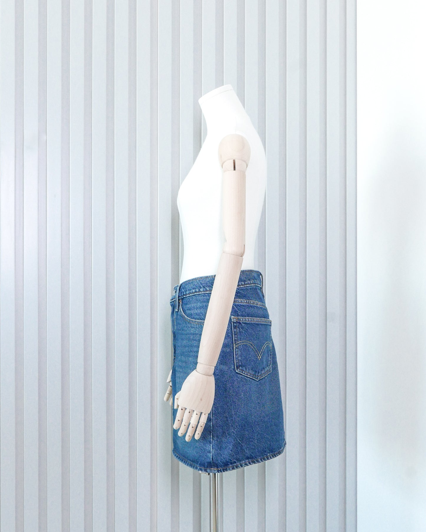 LEVI’S Denim Skirt 牛仔短裙 | KOMMONS
