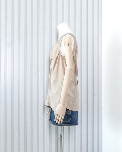 ZUCCA Utilitarian Style V-neck Long Vest with Strap Detail 工裝綁帶設計V領長背心 | KOMMONS