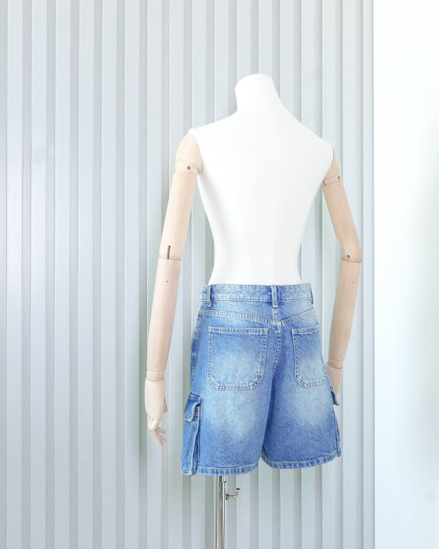 BERSHKA Denim Cargo Jorts 牛仔工裝短褲 | KOMMONS