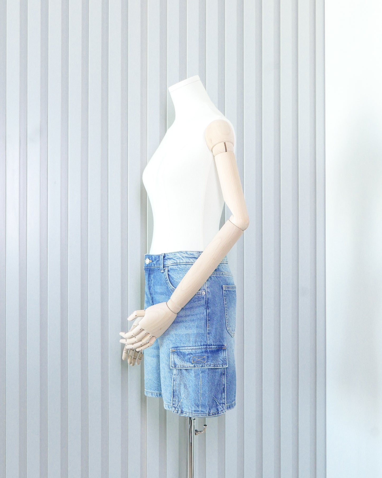 BERSHKA Denim Cargo Jorts 牛仔工裝短褲 | KOMMONS