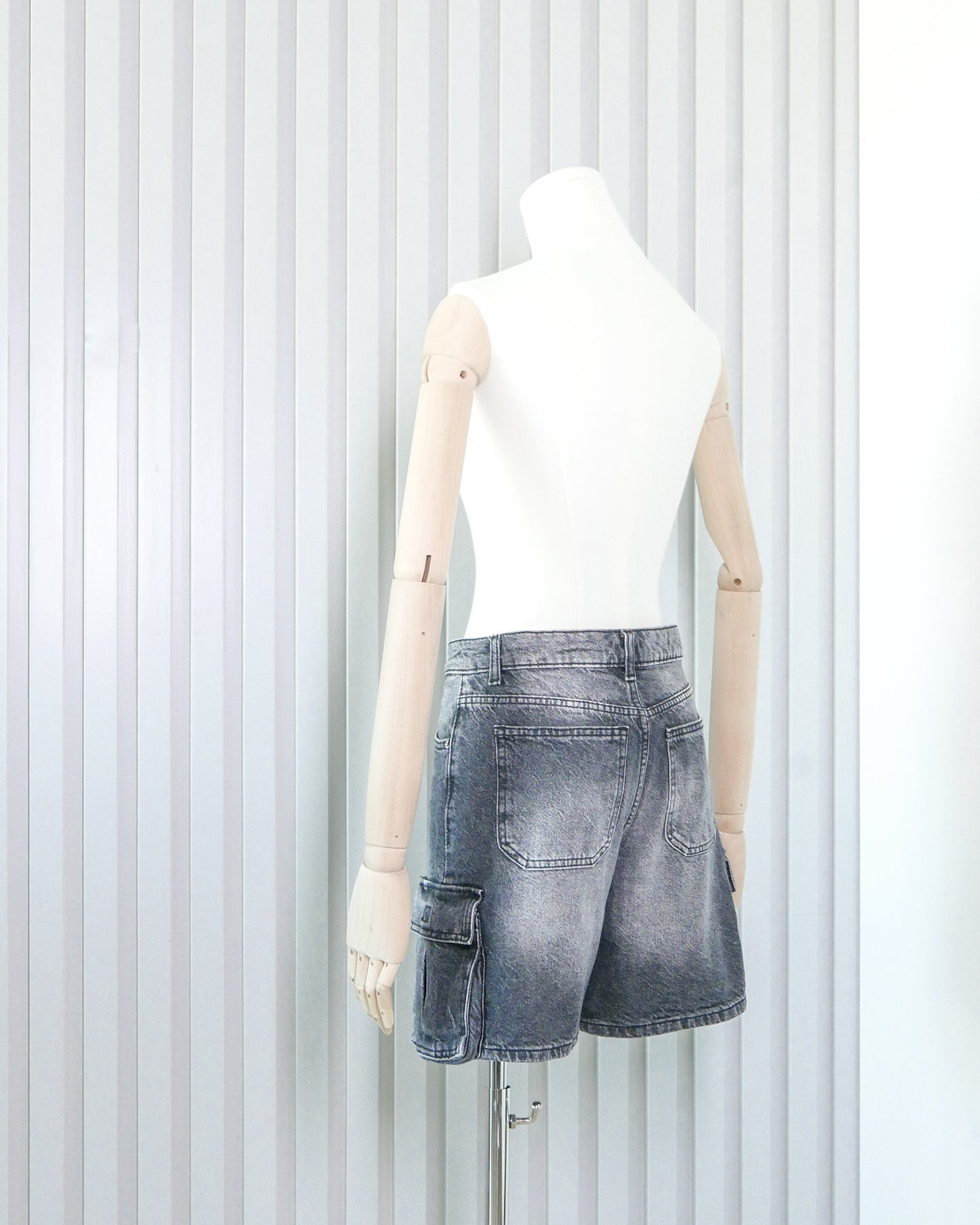 BERSHKA Denim Cargo Jorts 牛仔工裝短褲 | KOMMONS